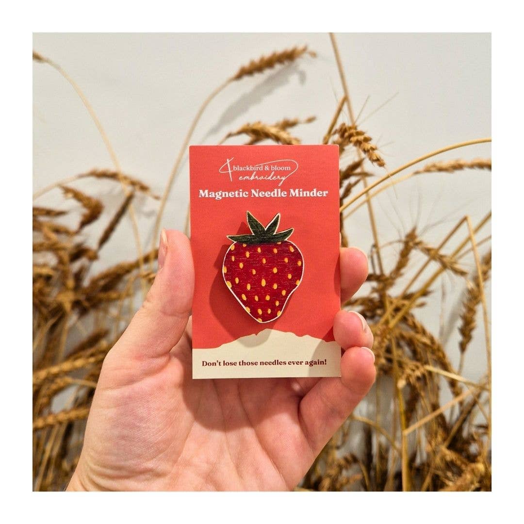 Blackbird & Bloom Strawberry Needleminder